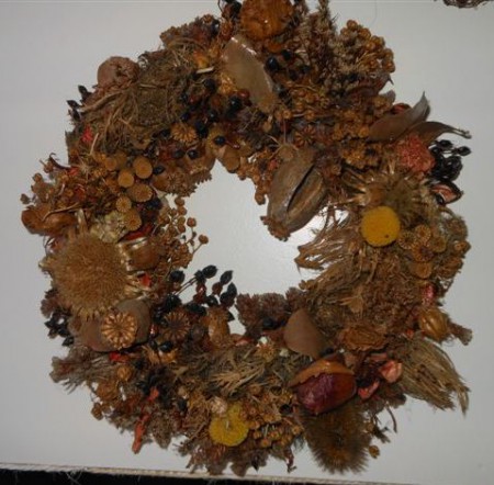 007 Kleine krans van droogbloemen