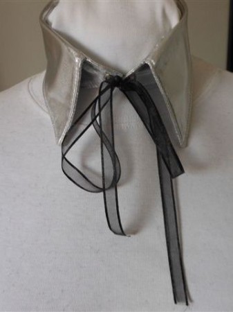 009 Te koop: 25 euro kraagje met lintje 