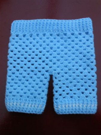 003 8,00 euro maat pasgeboren.