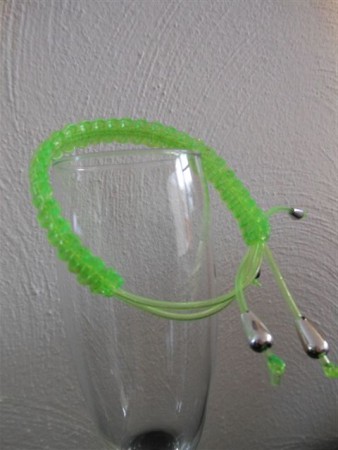 SA-030 Te koop Schuifarmband van Plastic draad 5,00 euro