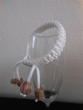 SA-015 Te koop Schuifarmband van koord 6,50 euro