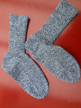 VO-009 Hand gebreide sokken, en alke gewenste maat. €16,-